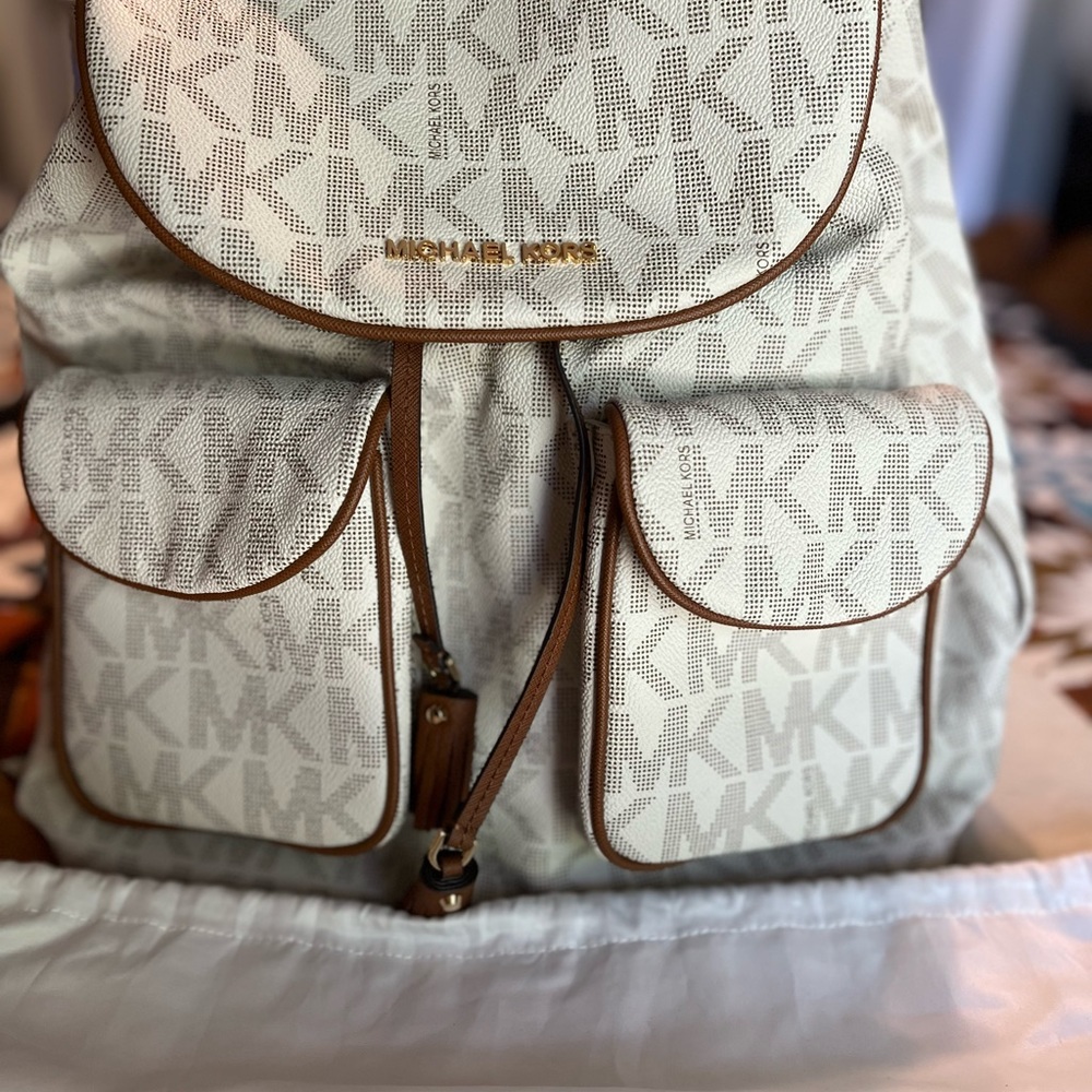 MK BACKPACK